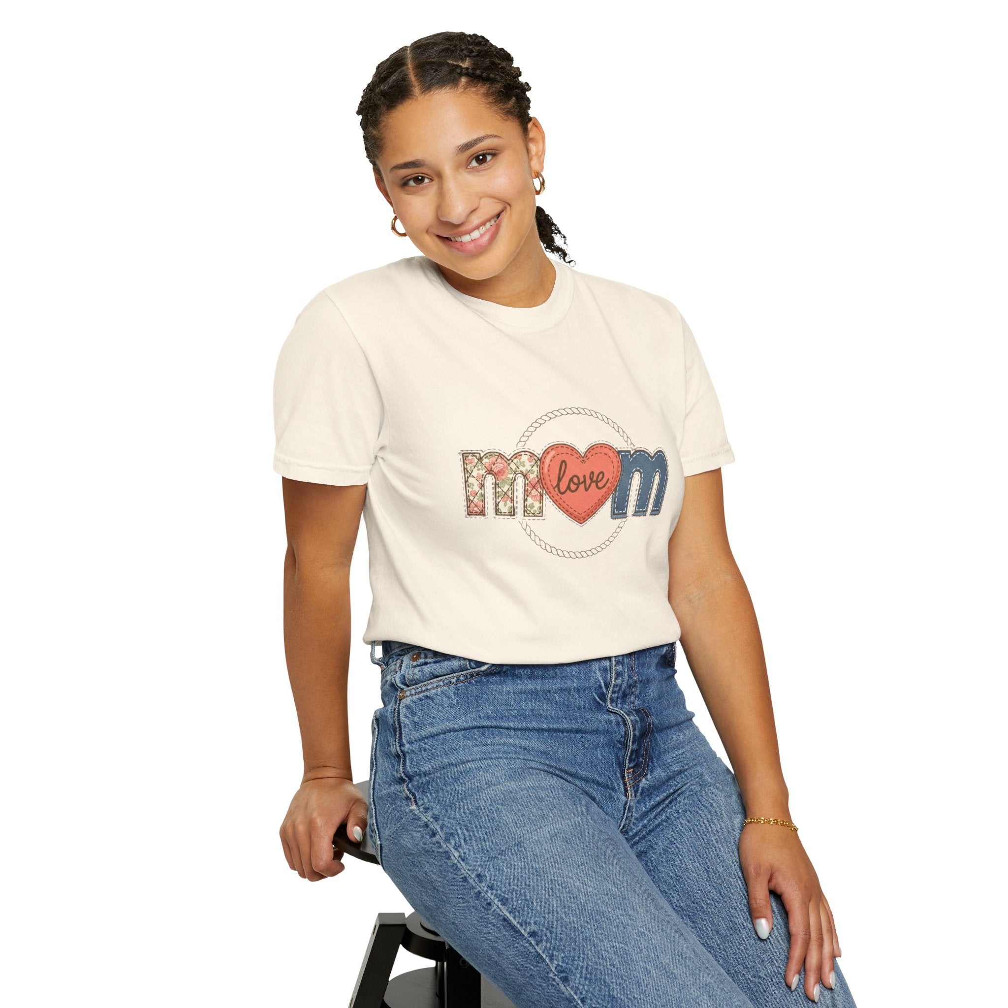 Mom Faux Love T-Shirt –Faux Floral Heart Mother's Day Tee