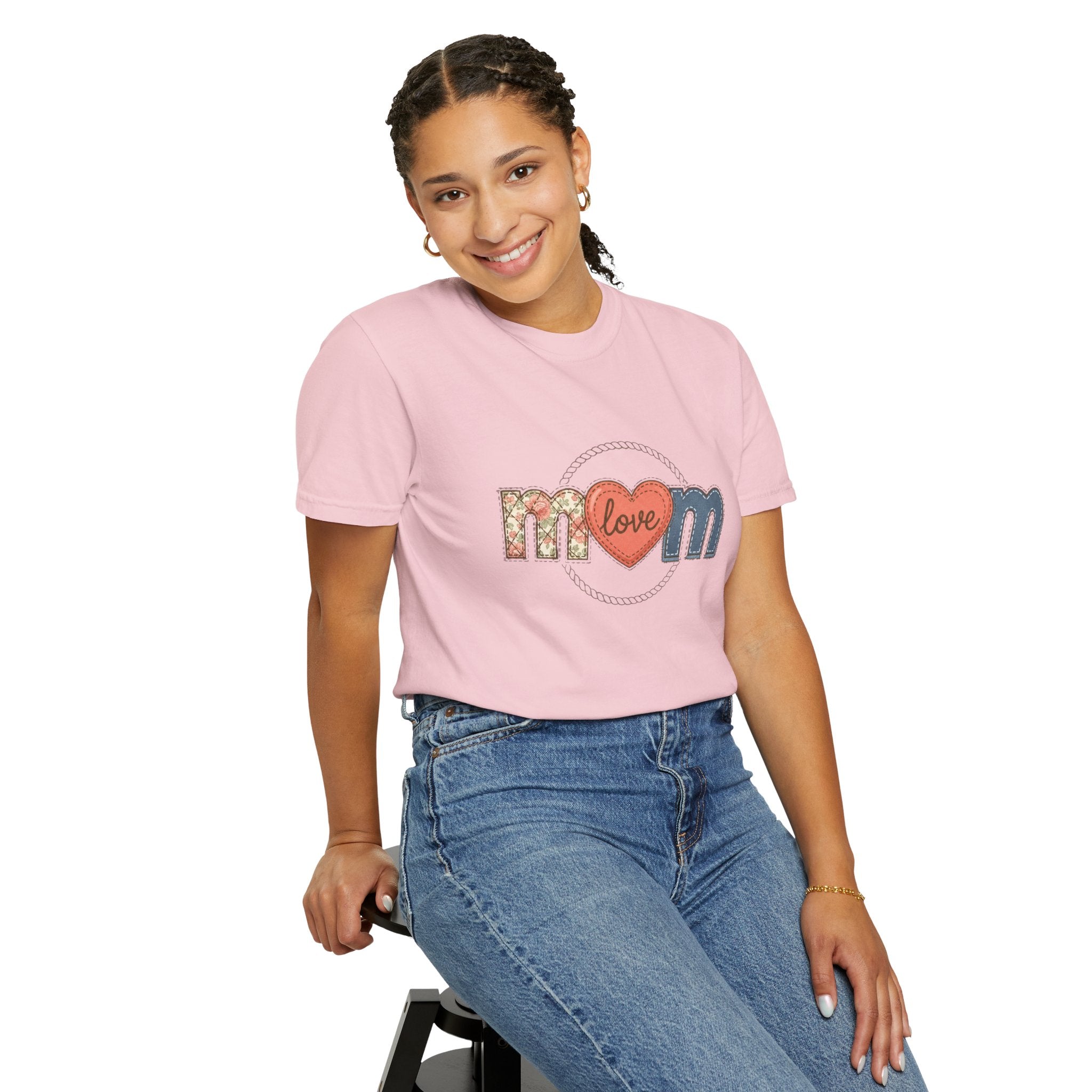Mom Faux Love T-Shirt –Faux Floral Heart Mother's Day Tee
