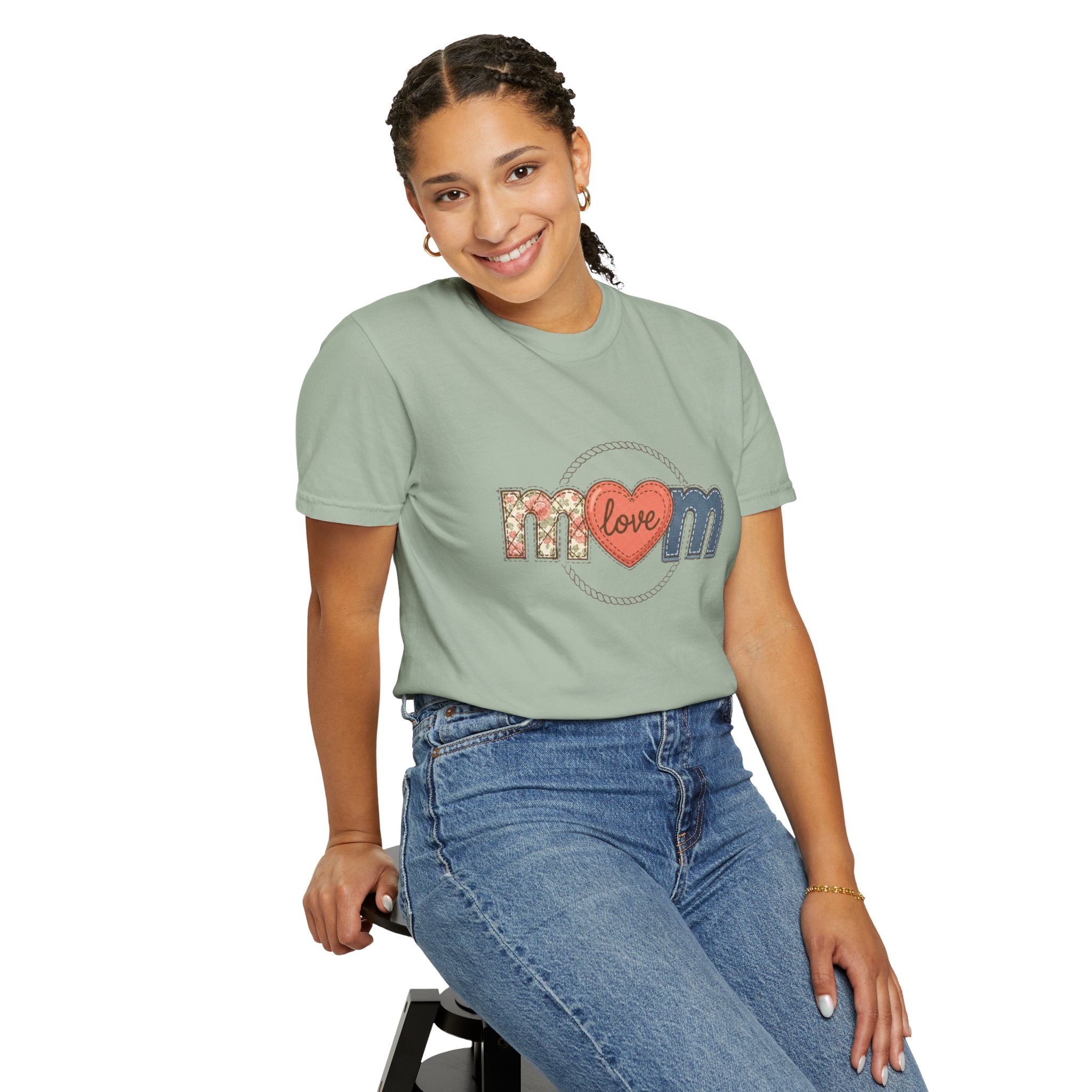 Mom Faux Love T-Shirt –Faux Floral Heart Mother's Day Tee