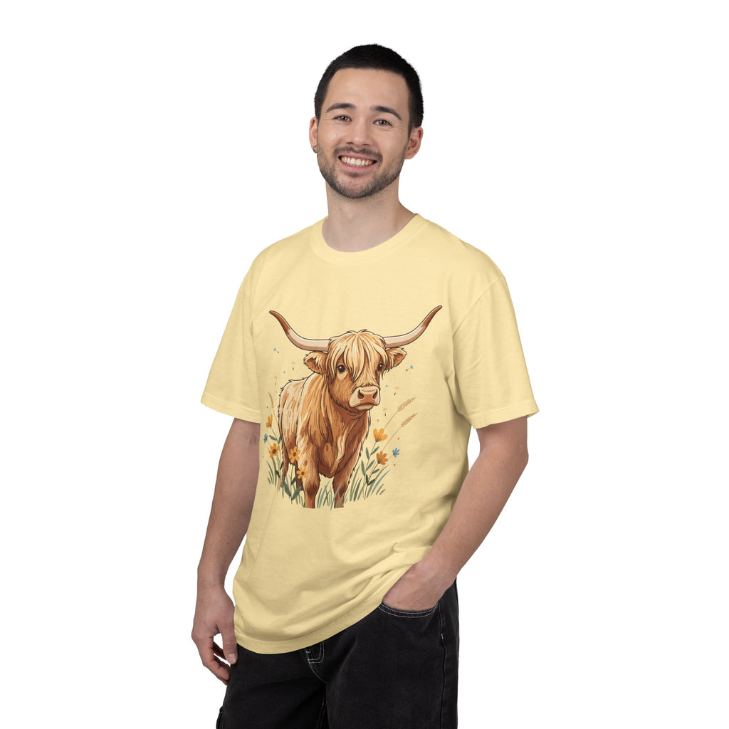 Highland Cow Graphic T‑Shirt — Cute Highland Cattle Tee for Animal Lovers
