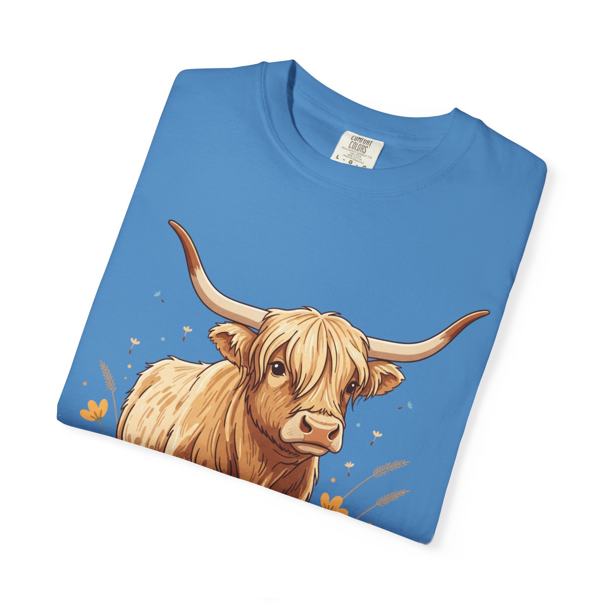 Highland Cow Graphic T‑Shirt — Cute Highland Cattle Tee for Animal Lovers
